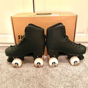 Classic Black Women's Roller Skates